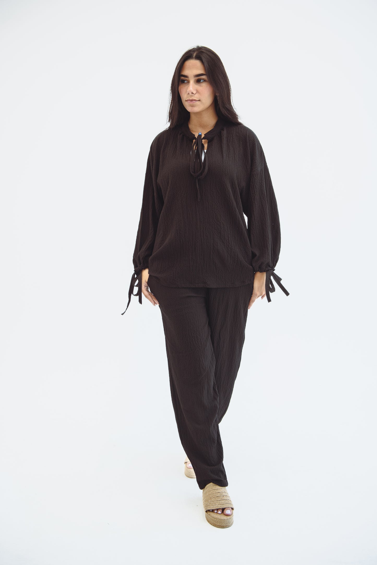 The Knotted Set Black