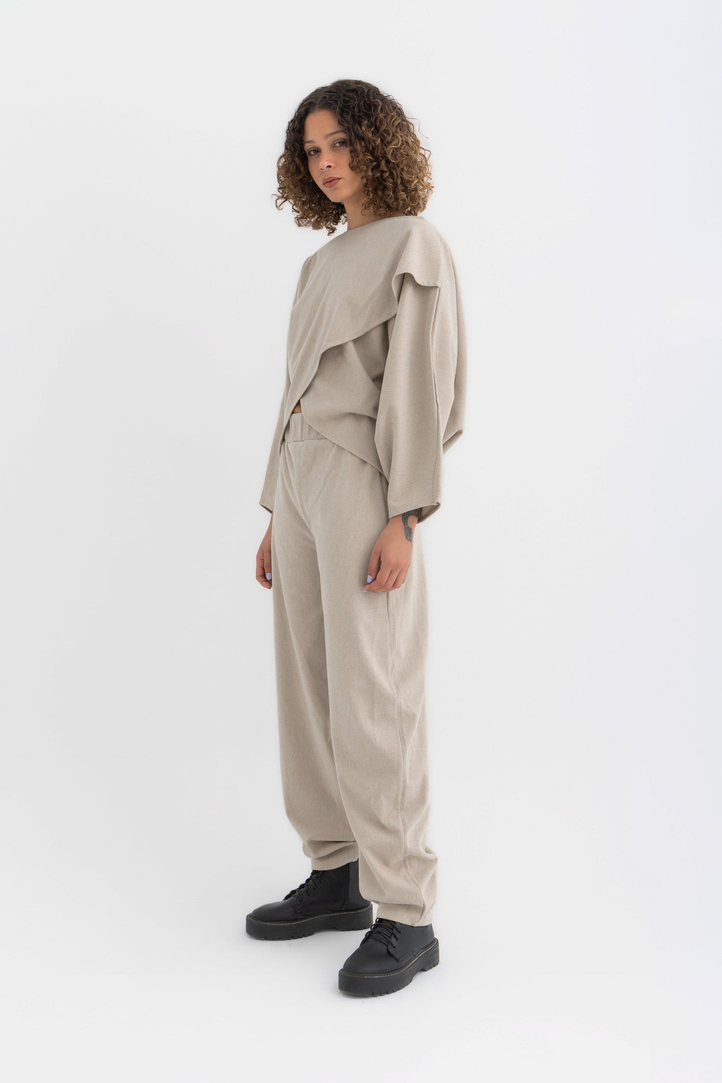 The Cross Set in Light Beige