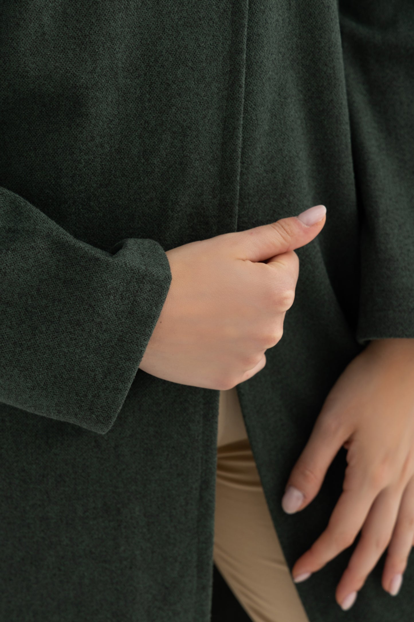 Cozy Cape in Dark Green