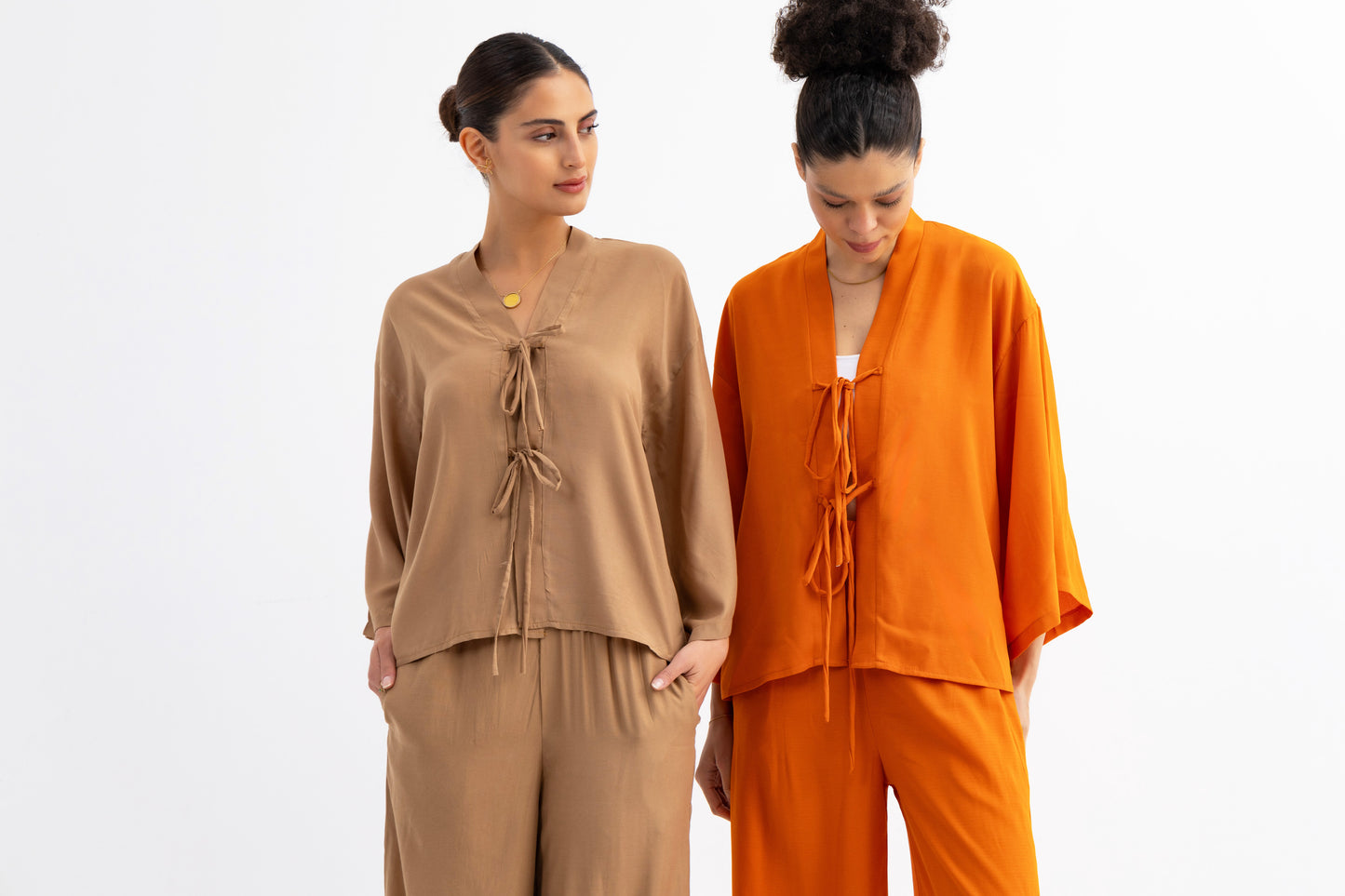 The basic knot summer set Beige